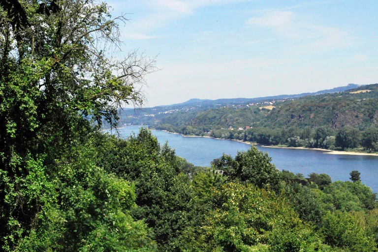 Eifeldorf Rhein